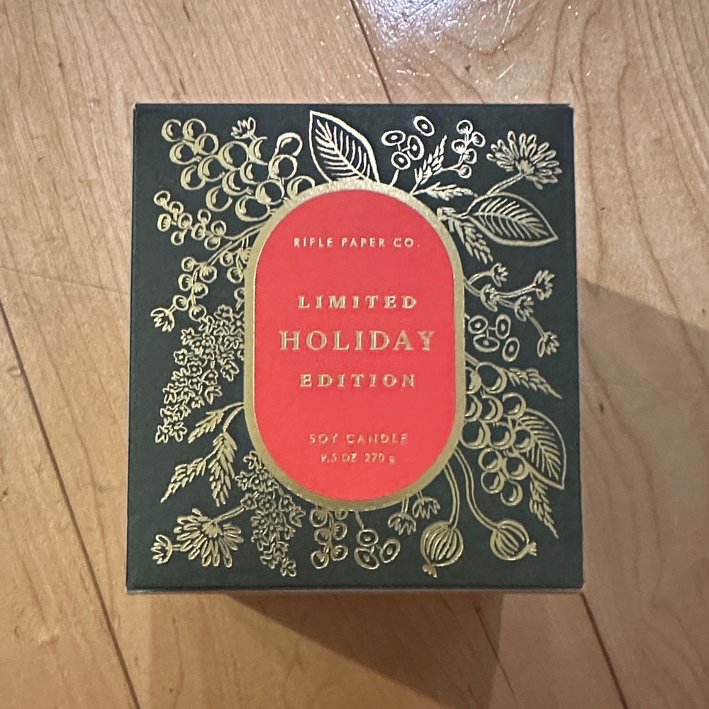 Rifle Paper Co. Holiday Candle - Green and Gold